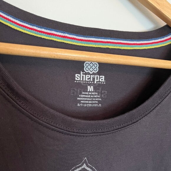 NWT. Sherpa Adventure Gear. T-Shirt. Dark Grey Color. Size M. Womens. - Picture 4 of 6